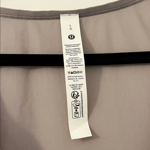 Lululemon Athletica Sheer Gray Crop Top - Picture 4 of 4